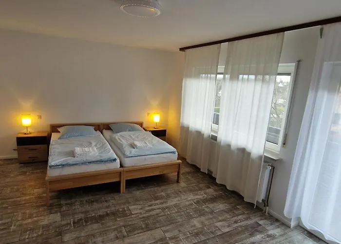 Monteurhaus In *